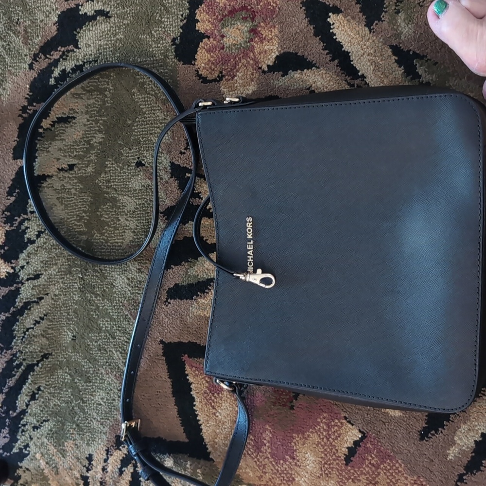 Michael Kors Jet Set Large Saffiano Black Leather Messenger Bag Crossbody Purse